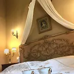 穆里尔城堡旅馆 3* Murviel