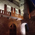 Chateau De Bed and Breakfast 3*