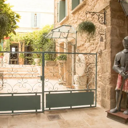 Chateau De לינה וארוחת בוקר Murviel