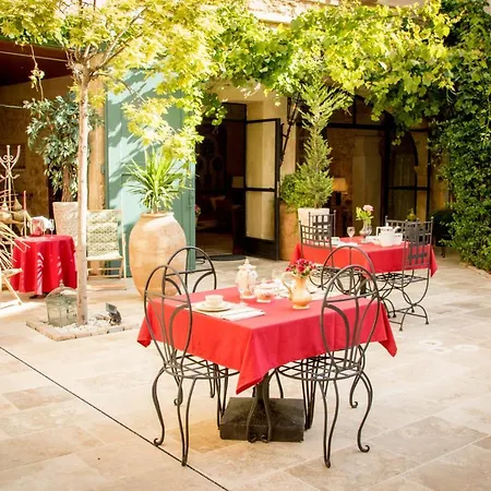 Chateau De Bed & Breakfast 3*