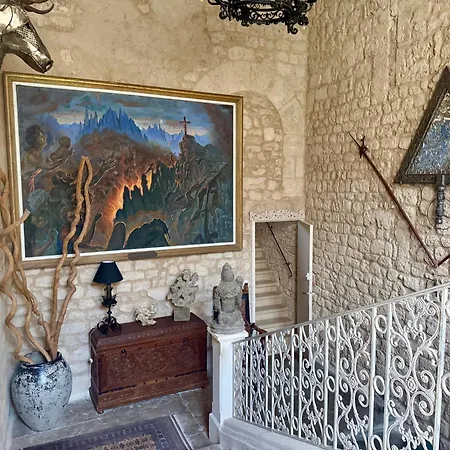 Chateau De Bed & Breakfast 3*