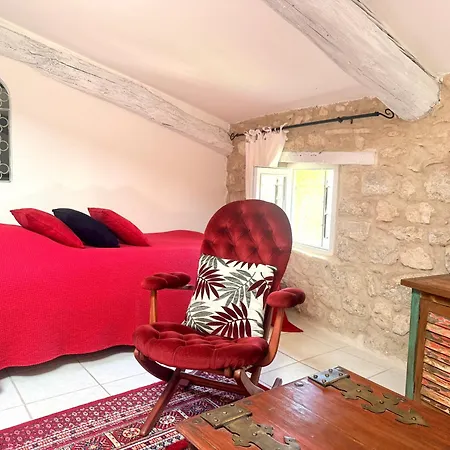Chateau De Bed & Breakfast