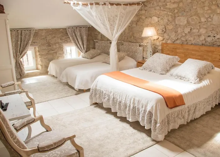 Frühstückspension Chateau De 3*